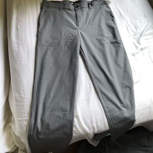Men’s grey chino pants